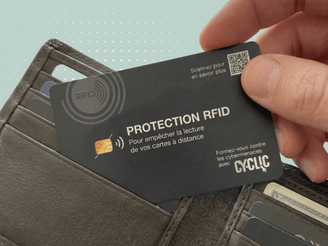 CY-clic RFID protection card stored in a wallet